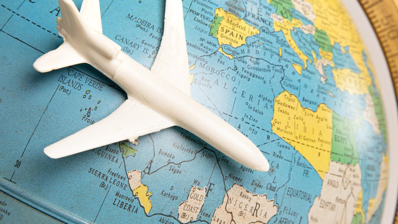 El país de Europa ideal para emigrar: ofrece atención médica gratuita y la ciudadanía se obtiene en pocos días